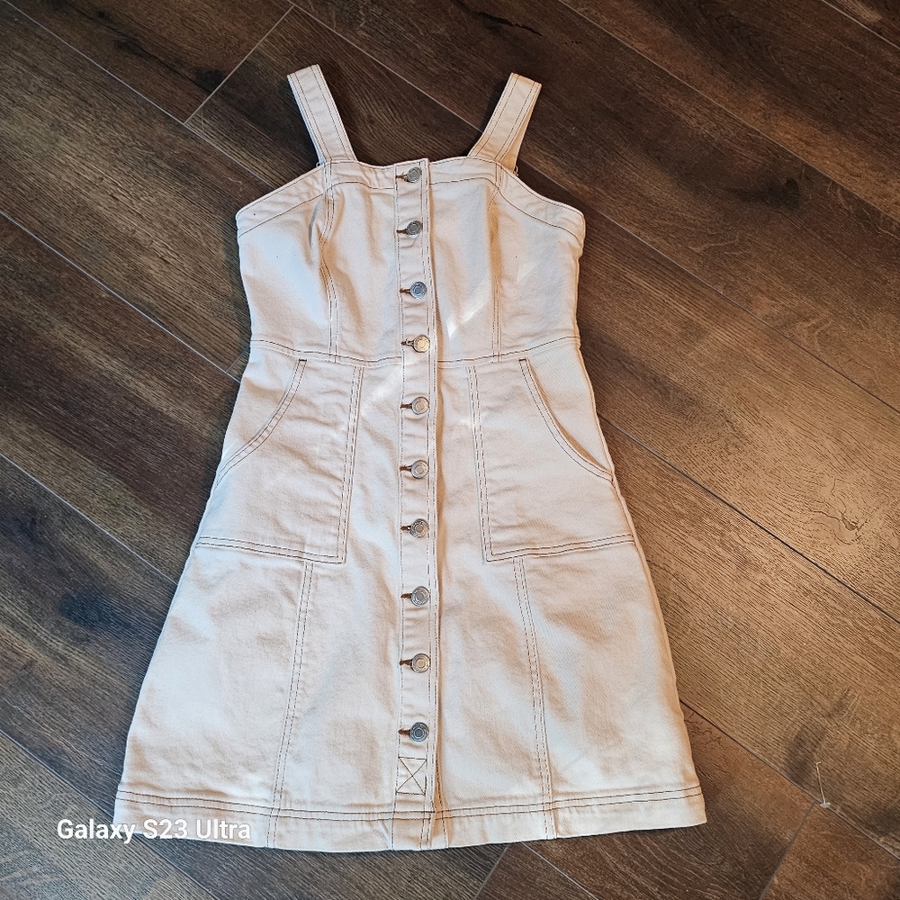 Stylish Cream Button-Front Dress - Picture 2 of 7